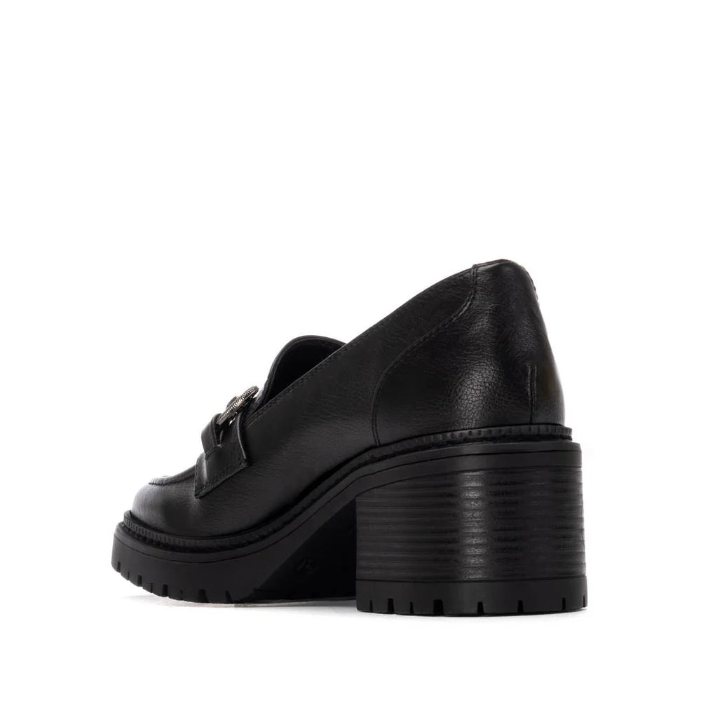 Mocassino in ecopelle con tacco