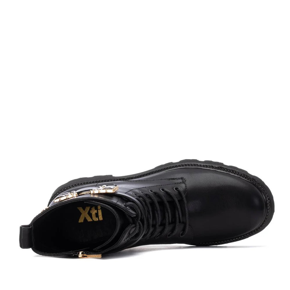 Boots in ecopelle con dettagli preziosi