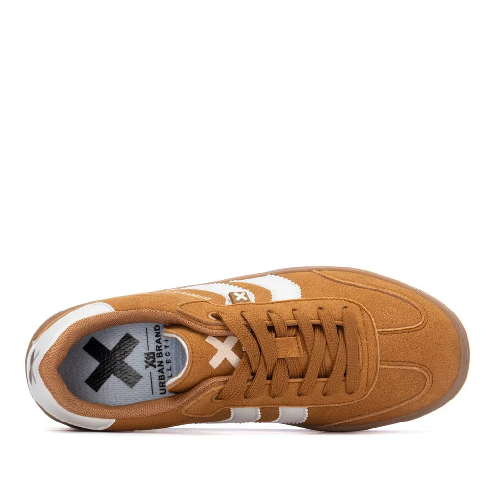 Sneakers scamosciate in ecopelle camel