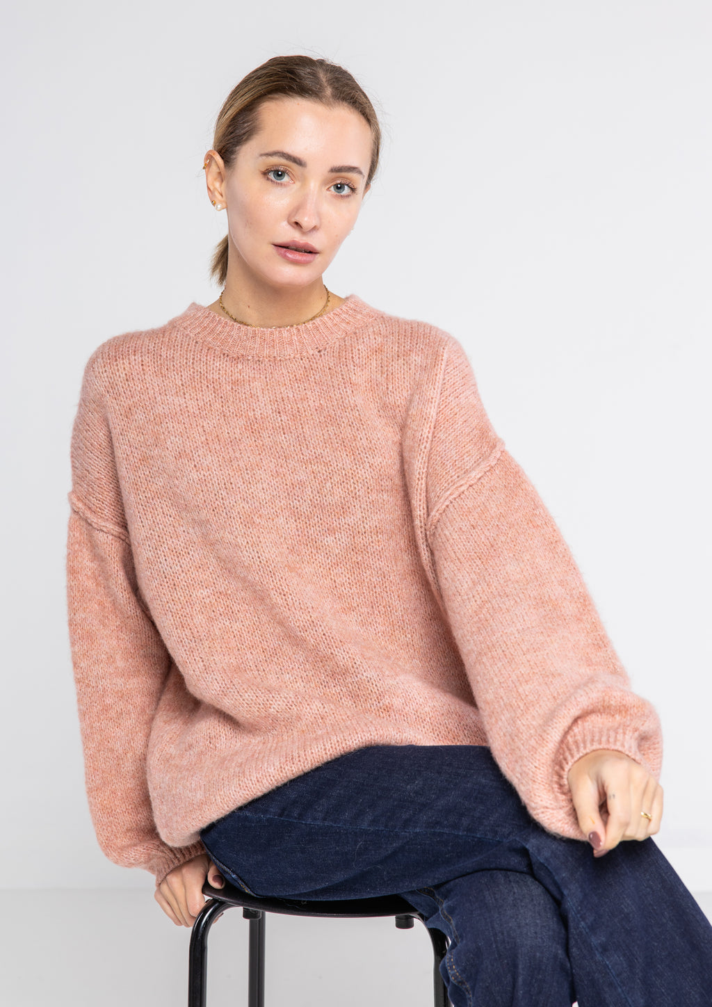 Maglione cuciture in rilievo