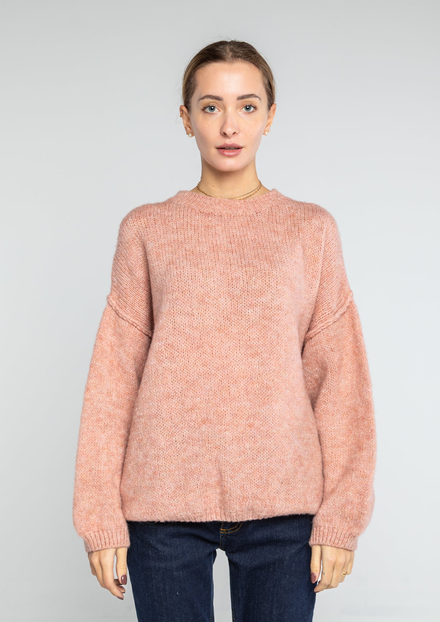 Maglione cuciture in rilievo